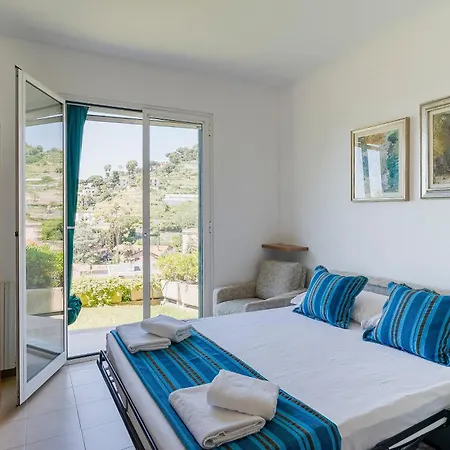 Guesthost - Into The Green! Garden House Bordighera