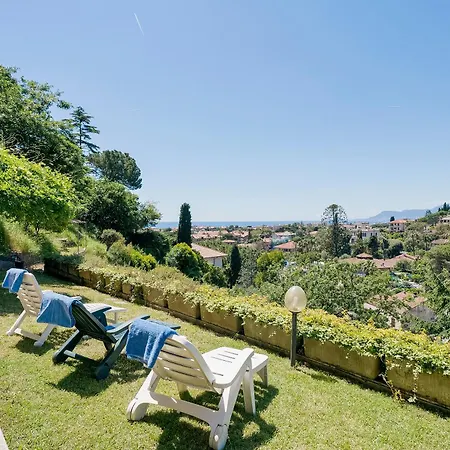Διαμέρισμα Into The Green! Garden House Bordighera