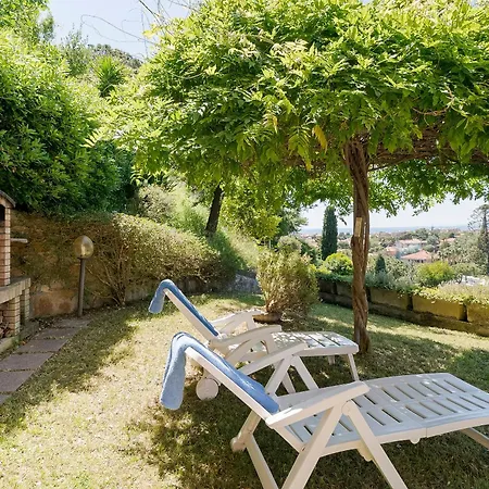 Διαμέρισμα Into The Green! Garden House *