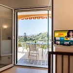 Guesthost - Into The Green! Garden House Apartamento *