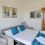 Apartamento Guesthost - Into The Green! Garden House