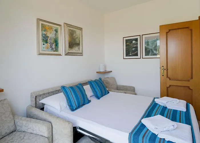 Appartement Guesthost - Into The Green! Garden House
