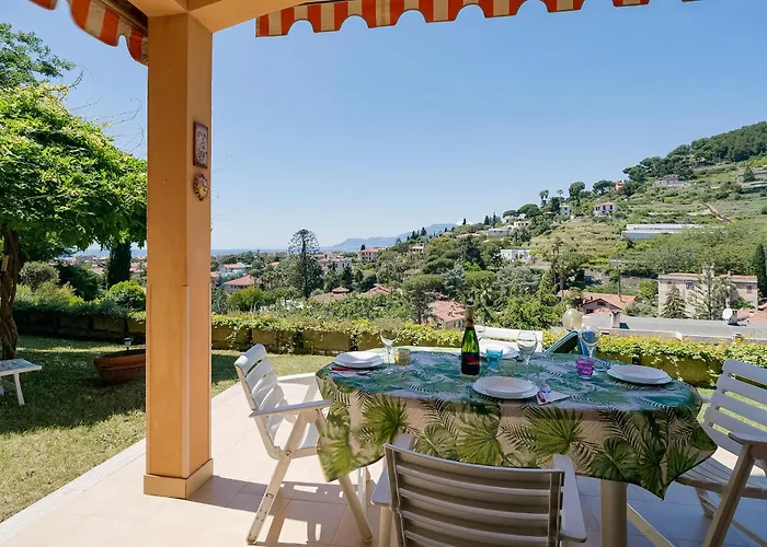 Apartmán Guesthost - Into The Green! Garden House Bordighera